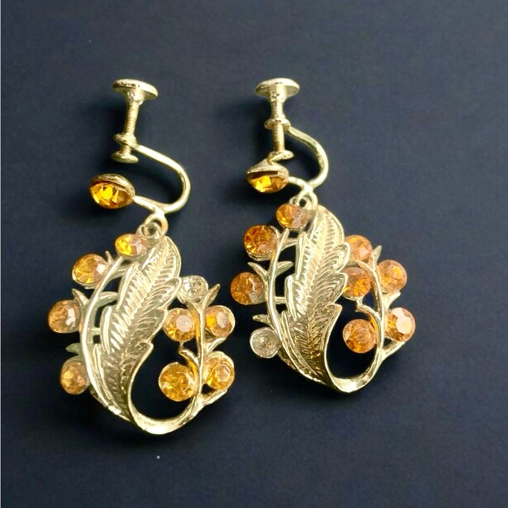 Vintage Elegant Gold Tone & Orange Gemstone Leaf Earrings - Screw Back Clip-On